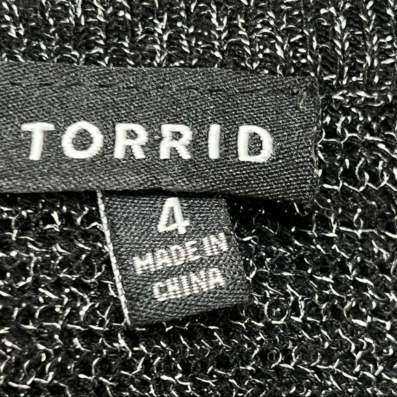 Torrid Black V Neck Metallic Shimmer Dolman Sleeve Top - Picture 10 of 10